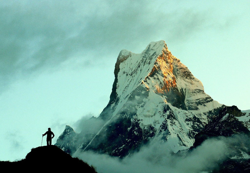 माछापुच्छ्र्रे हिमाल