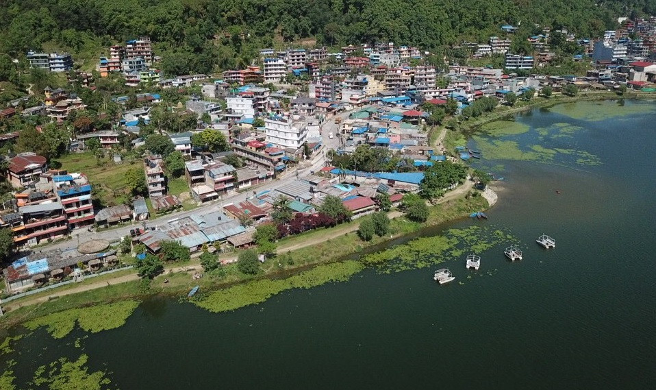 पोखराको लेकसाइड। तस्वीर–युवराज श्रेष्ठ/सेतोपाटी।