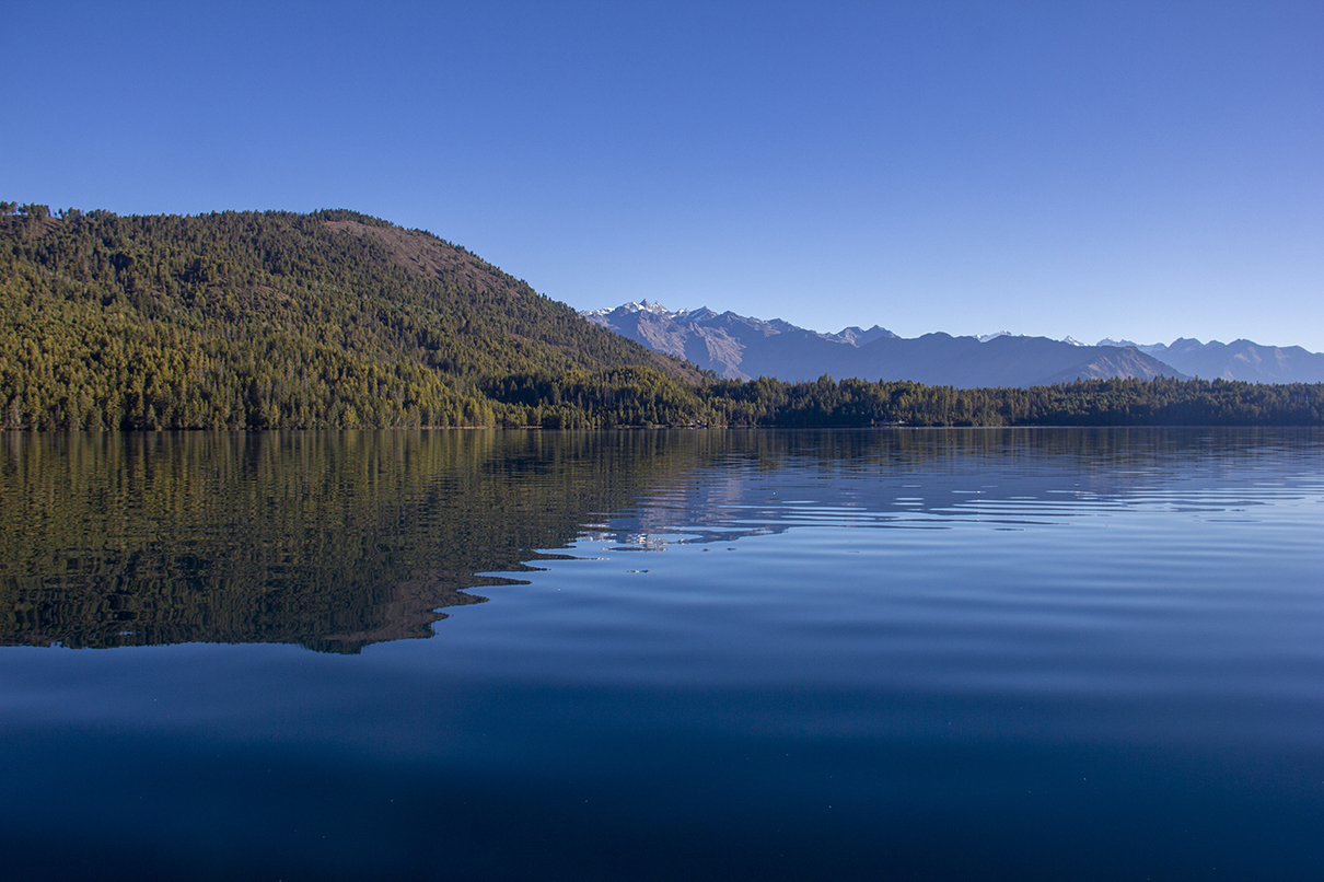 22.-Amazing-reflection-of-sorroundings-in-Rara-1696073754.jpg