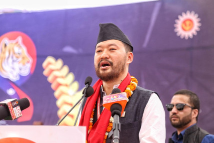 तस्बिर स्रोत: थेवेको फेसबुकबाट