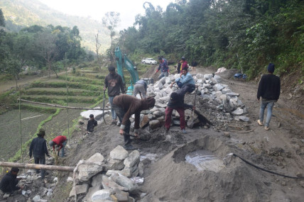 ट्र्याक खुलेको १७ वर्षपछि स्तरोन्नति हुँदै बगरफाँट–भकिम्ली सडक