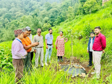 बादरले हैरान पारेपछि किसानहरूले थाले ओखरखेती