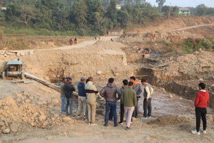 पश्चिम दाङ जोड्ने सडक निर्माण सुरू