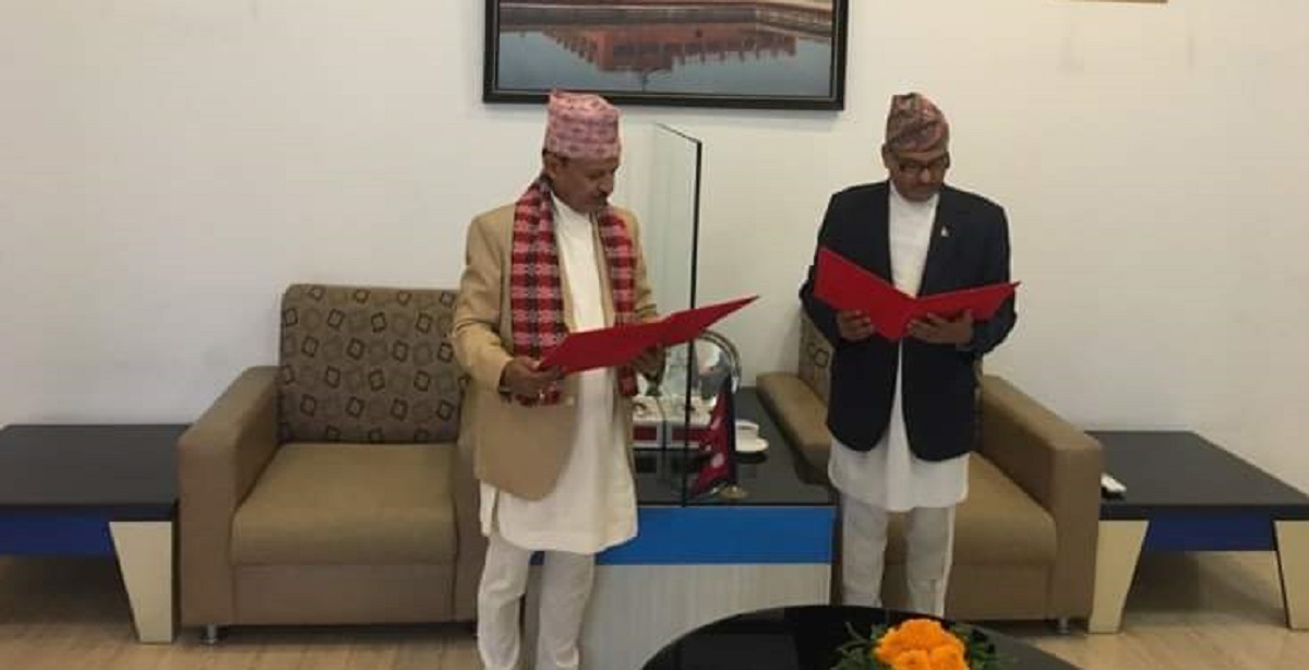 नेपाल बैंकका सञ्चालक समिति अध्यक्ष ज्ञवालीद्वारा शपथ ग्रहण