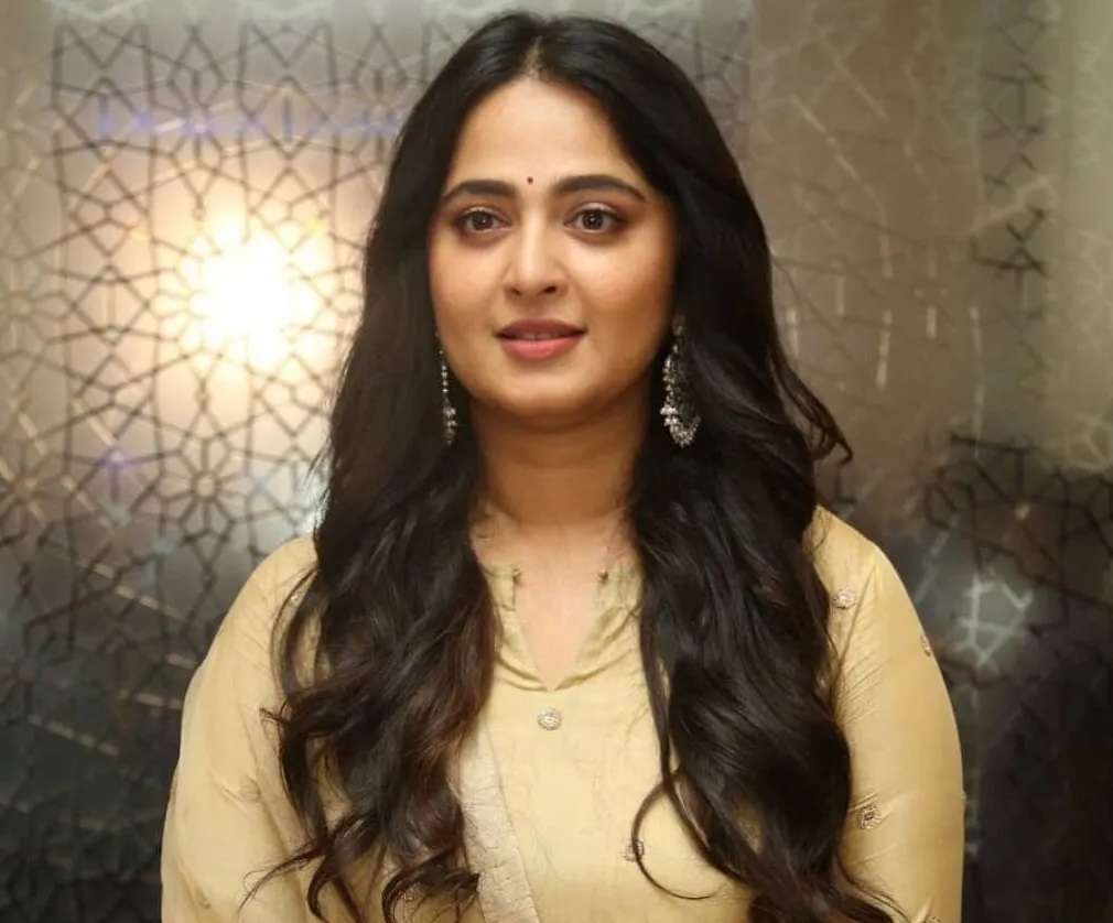 anushka-shetty-1700137158.jpg